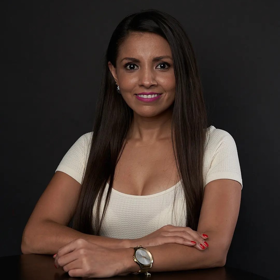 mujer uno